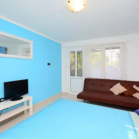 Ivan Marina Apartment *