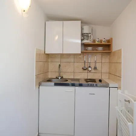 Ivan Apartman Krk Town
